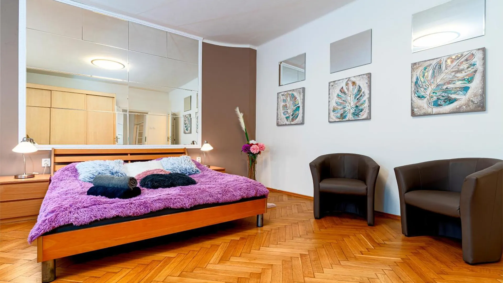 Kingdom Of Skylight Apartment Prague