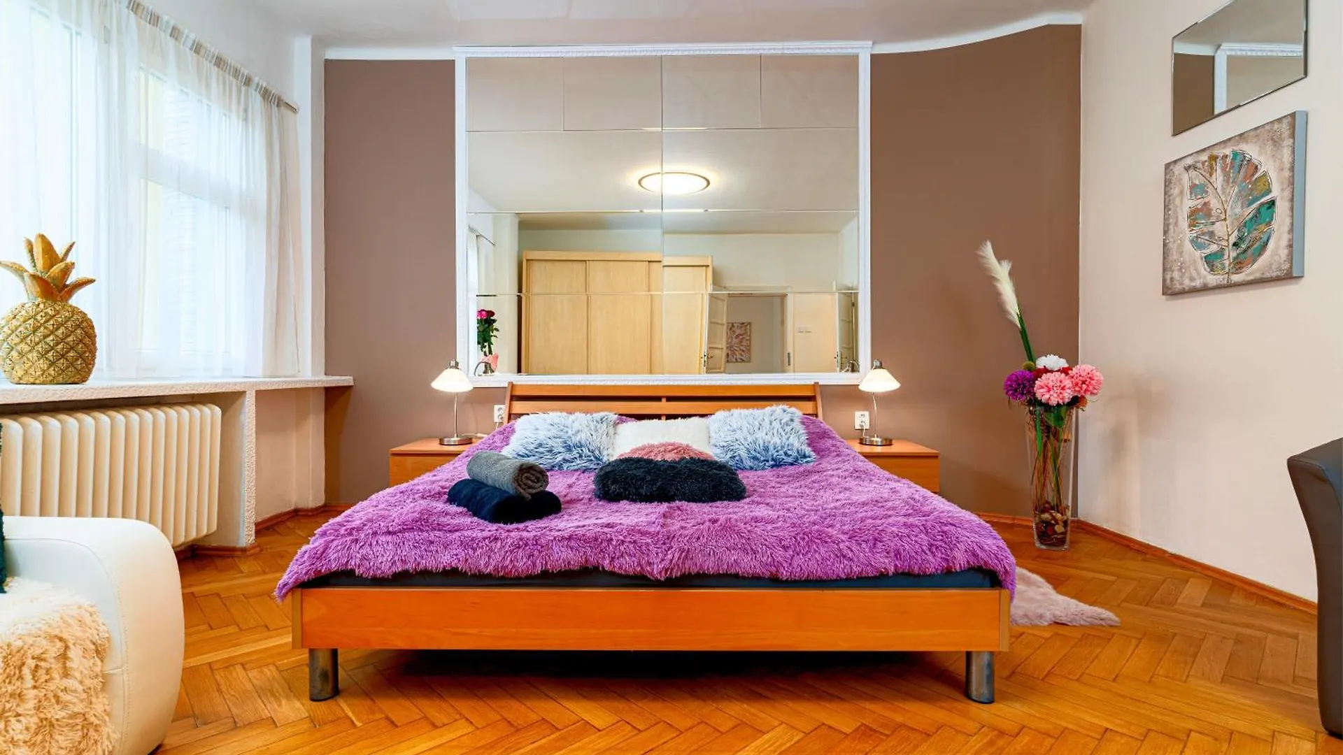 Kingdom Of Skylight Apartment Prague