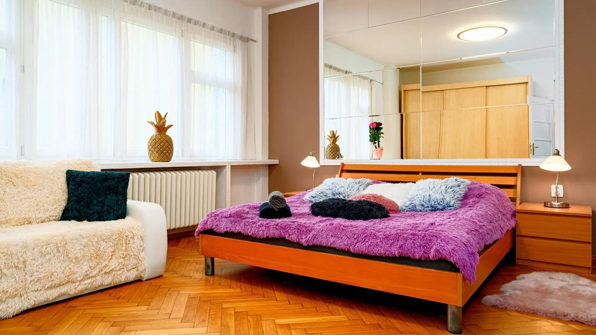 Kingdom Of Skylight Apartment Prague